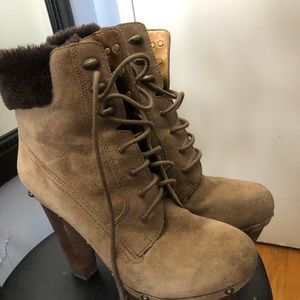 Jessica Simpson platform wooden heel